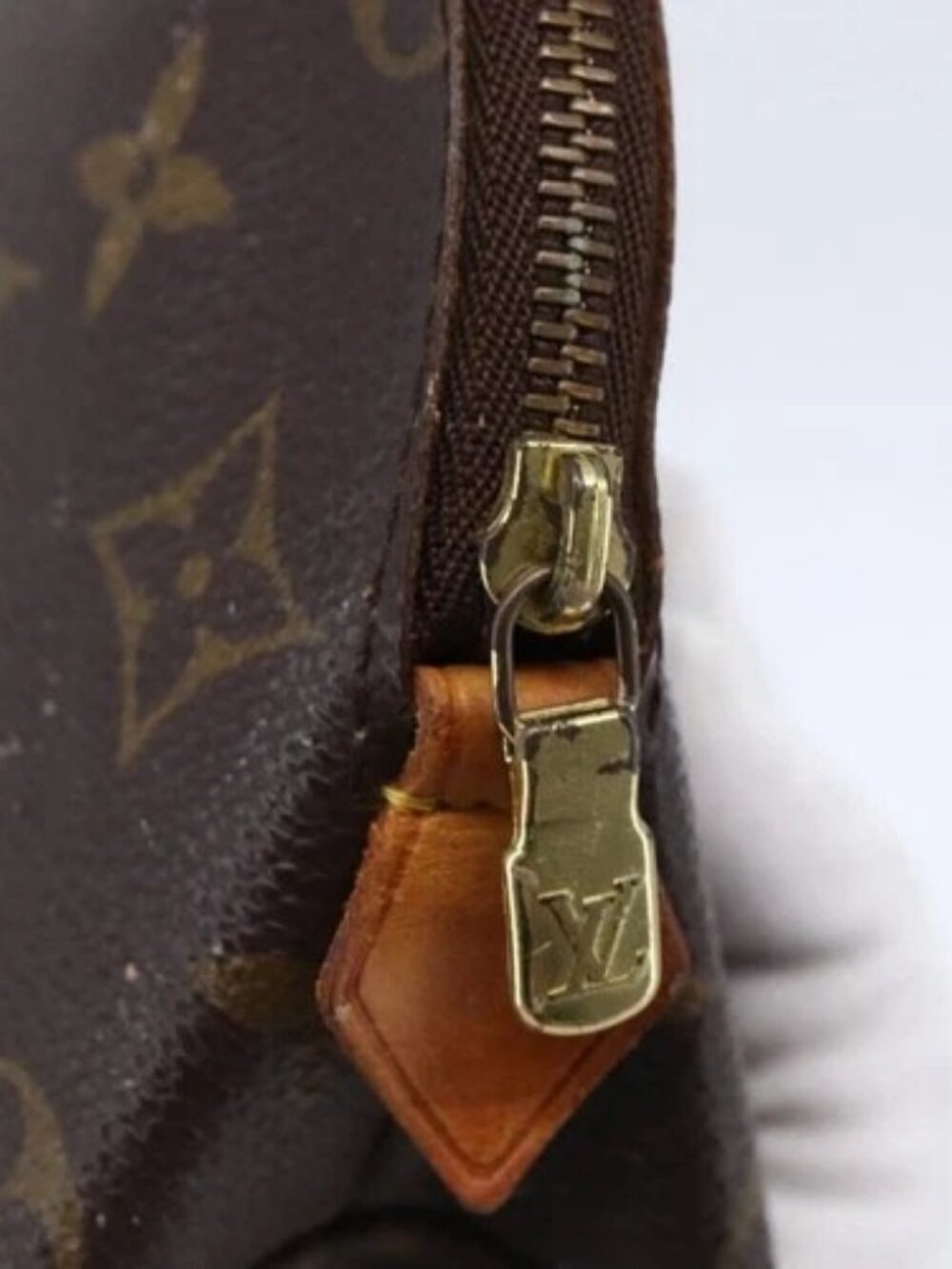 LOUIS VUITTON Monogram Pochette Cosmetic PM Pouch M43998 LV Auth bs30147 - Picture 8 of 16